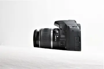 Canon EOS 500D, en EF-S 18-55mm F/3.5-5.6 lens