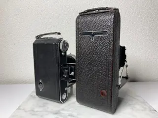 Kodak No1A pocket Kodak en een Kodak six20 model B