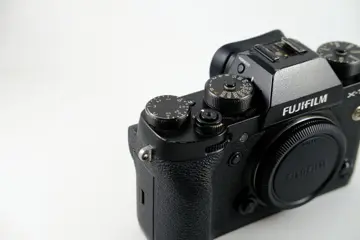 Fuji Fujifilm X-T2 + Caricabatteria e Batteria