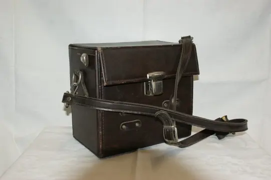 Ricoh Singlex TLS + 3 lenzen (oa. vivitar 28mm f2.5) + acc