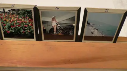 75 glasdia's in kleur ( 7 x 7 cm) Italiaanse Riviera e.a.+/- 1960.