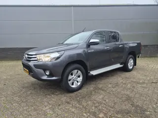 Toyota Hilux 2.4 D-4D Double Cab Professional Navigatie Achteruitrijcamera Stoel-verwarming  2 perso