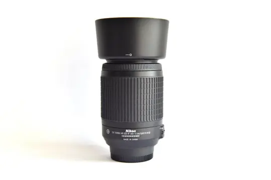 Nikon AF-S DX Nikkor 55-200mm f4-5.6G EDVR + Nikon HB-37 lens hood # EXCELLENT #