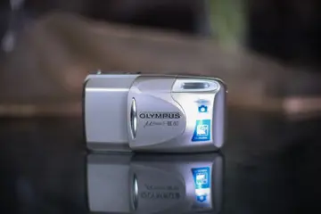 Olympus µ MJU-III 80 Compact 35mm Film camera - champagne gold