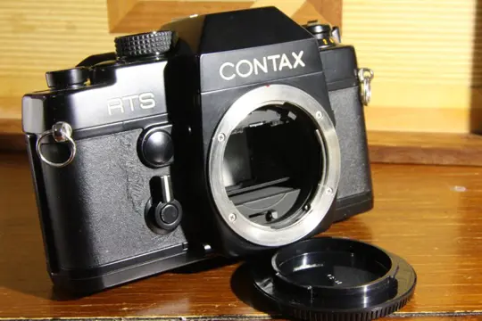 Contax RTS + Carl Zeiss 50mm F1.4 + 25mm f2.8 + 200mm F3.5