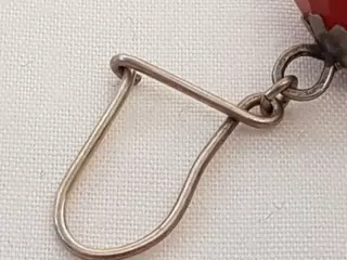 Antieke zilveren Oorhangers uit de 19e eeuw waaraan een Carnolijnen kraal .facet geslepen met - 835 Zilver - Oorbellen Carneool