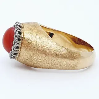 18 karaat Geel goud - Ring - 2.00 ct Koraal - Diamanten