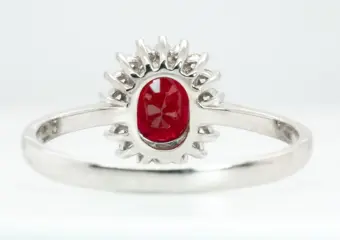 **No Reserve** - 18 karaat Witgoud - Ring - 1.14 ct Robijn - Levendige ''Royal Red'' (Birma) & VS-diamanten