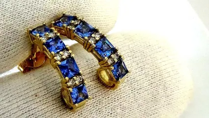 Sapphire Earrings - 14 karaat Geel goud - Oorbellen Saffier - Ceylon blauw en diamanten - geen reserveprijs