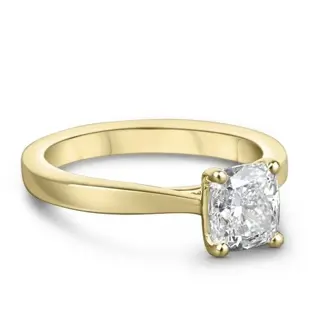 0.76 CT Cushion Brilliant Cut Solitaire Diamond 14K yellow gold ring with GIA lab report. - 14 karaat Geel goud - Ring