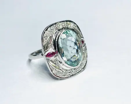 18 karaat Goud - Ring - 5.90 ct Aquamarijn - Diamanten, Robijnen