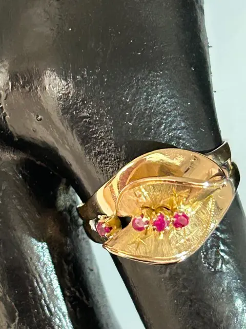18 karaat Goud - Ring Robijn