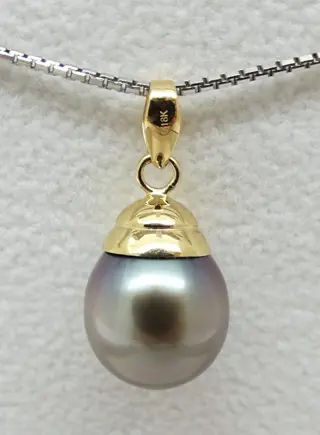 No Reserve Price - Tahitian Pearl, Silvery Dove Violet, Drop-Shaped, 9.81 X 10.8 mm - 18 karaat Geel goud - Hanger