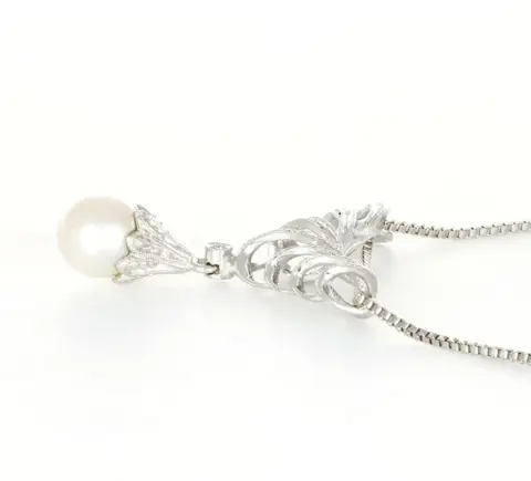 Vintage - No Reserve Price - 18 karaat Akoya parel, Witgoud - Collier met hanger - 0.15 ct Diamant