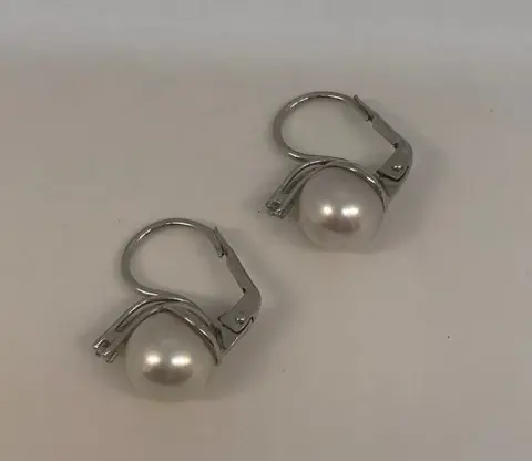SouthSea Pearls - 18 karaat Witgoud - Oorbellen Zuidzee parel - Diamanten