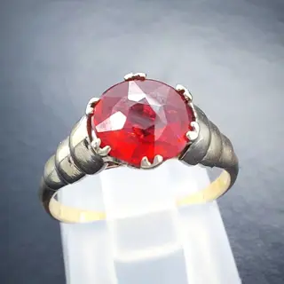 Vintage Solitaire - 9 kt. Geel goud - Ring - 1.30 ct Granaat