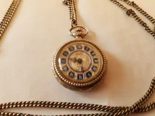 Lang zilveren gourmet collier van 80 cm waaraan een zilveren horloge. uit de jaren 60 van de vorige - Gemengd Zilver - Collier met hanger