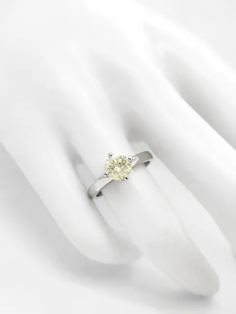 *NO RESERVE PRICE* 1.06ct Fancy Diamond Ring - 14 karaat Witgoud - Ring