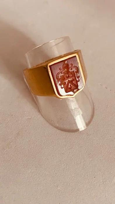 Antiquaire Paris - 18 karaat Goud - Ring Carneool