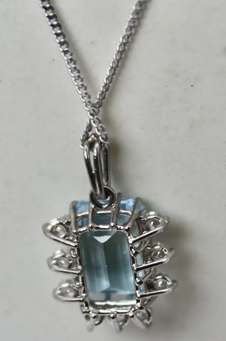 18 karaat Witgoud - Hanger - 3.32 ct Aquamarijn - Diamanten