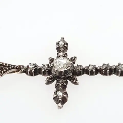 G.J. Vollenga (1925 -1959) - 835 Zilver - Hanger - 12 roosgeslepen diamanten