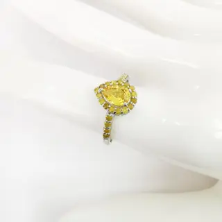 1.00 ct yellow sapphire & 0.52 ct fancy intense yellow diamonds designer halo ring - 14 karaat Witgoud - Ring Saffier - Diamanten, AIG gecertificeerd zonder reserve