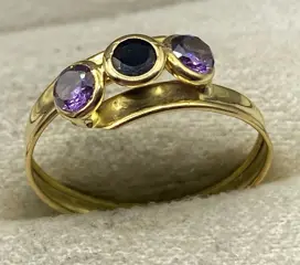 NO RESERVE PRICE - 18 karaat Geel goud - Ring Saffier - Amethisten
