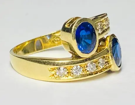 18 karaat Geel goud - Ring - 1.50 ct Saffier - Diamanten