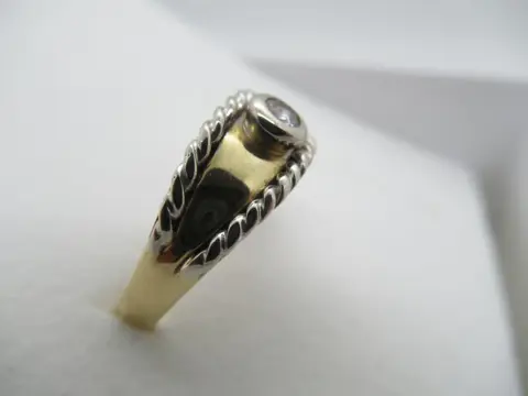 18 karaat Goud - Ring - 0.12 ct Diamant