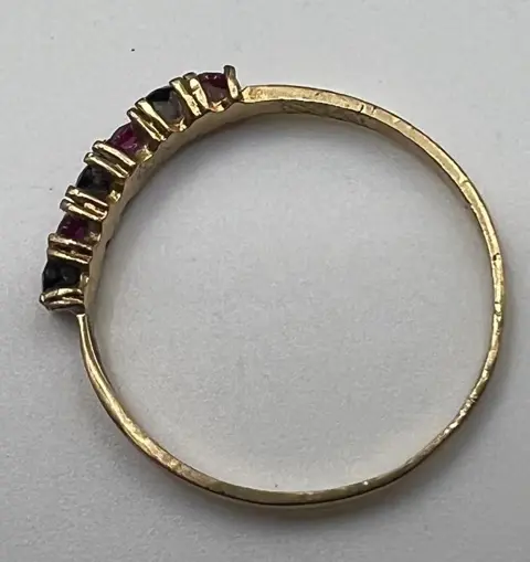 NO RESERVE PRICE - 18 karaat Geel goud - Ring - Robijnen, Saffieren