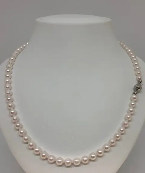 Akoya Pearls 5.5x6mm - 18 karaat Witgoud - Halsketting
