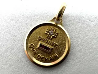 NO RESERVE - A. Augis - 18 karaat Geel goud - Hanger - 0.01 ct Diamant - Robijnen