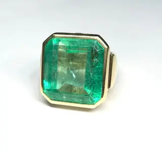 18 karaat Goud - Ring - 28.00 ct Smaragd - Diamanten, Robijnen