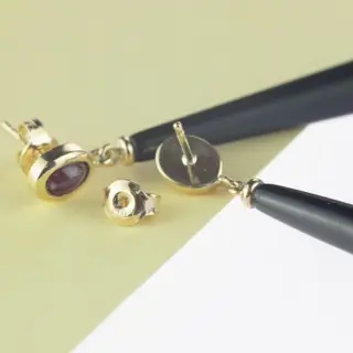 Intini Jewels - 18 karaat Geel goud, Goud - Oorbellen - 1.50 ct Robijn - Agaat