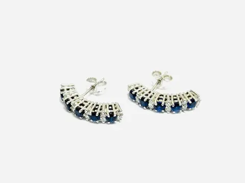 Astralia - 18 karaat Witgoud - Oorbellen - 1.50 ct Saffier - Diamanten