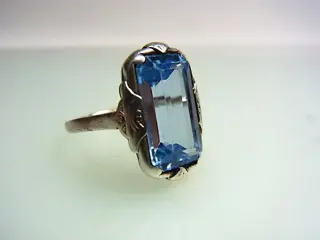 Goldschmiede-Arbeit aus der Art-Deko-Zeit - 835 Zilver - Ring - 8.00 ct Spinel