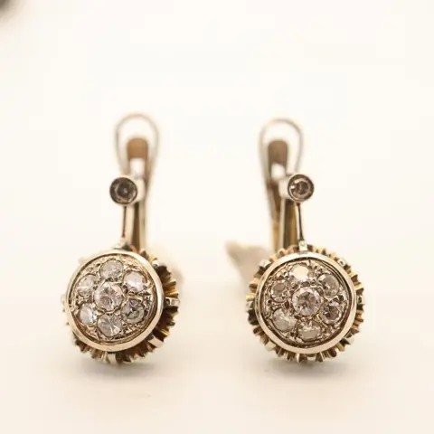 19.2 karaat Goud - Oorbellen - 0.70 ct Diamant