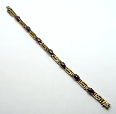 Kionas - 925 Zilver - Armband - 10.50 ct Granaat