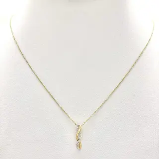 "NO RESERVE PRICE" - 9 kt. Geel goud - Collier met hanger - Diamanten