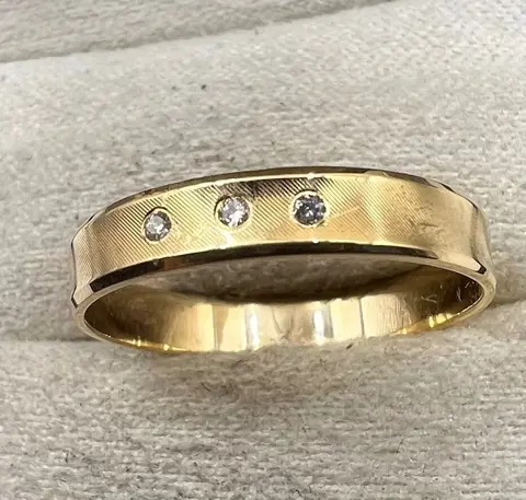 NO RESERVE PRICE - 18 karaat Geel goud - Ring - Diamanten