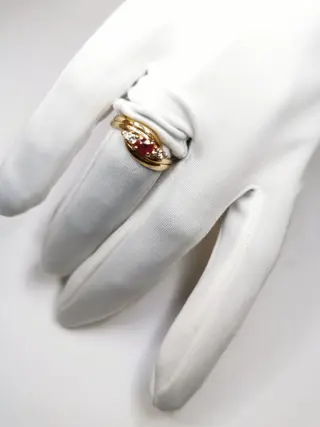 18 karaat Goud - Ring - 0.20 ct Robijn - Diamanten