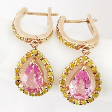1.51 ct pink sapphire & 0.60 ct fancy vivid yellow diamonds designer dangle earrings - 14 karaat Rosé goud - Oorbellen Saffier - Diamanten
