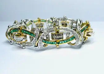 18 karaat Goud - Armband - 12.72 ct Diamant - Smaragden