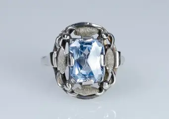 830 Zilver - Ring - blauwe spinel