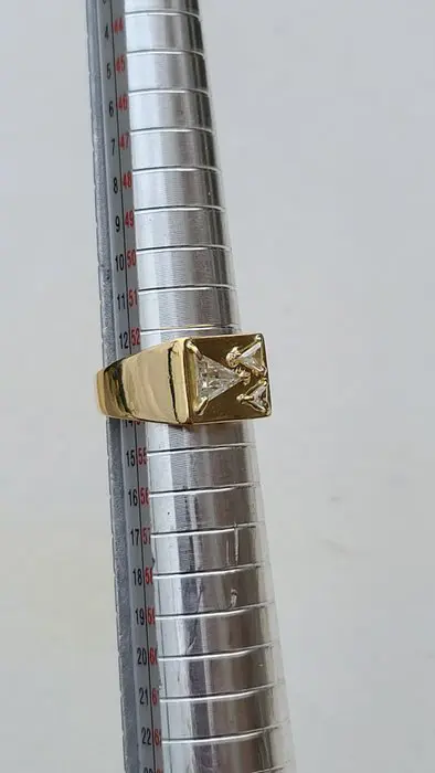 18 karaat Geel goud - Ring - 0.70 ct Diamant - Diamanten