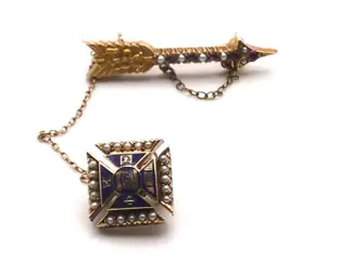 10 kt. Goud - Broche Robijn