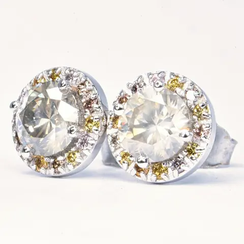 2.53 ct Natural Fancy Light Gray SI1 to SI2 - 14 karaat Witgoud - Oorbellen - 2.11 ct Diamant - Diamanten, Geen minimumprijs