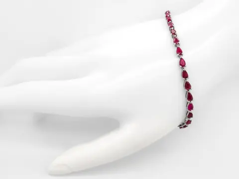 8.01ct Ruby Bracelet - 14 karaat Witgoud - Armband - ***GEEN RESERVEPRIJS***