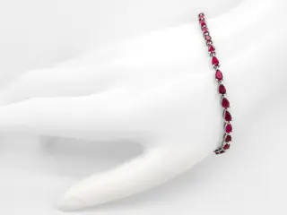 8.01ct Ruby Bracelet - 14 karaat Witgoud - Armband - ***GEEN RESERVEPRIJS***