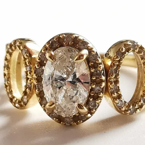 18 karaat Geel goud - Ring - 0.84 ct - Diamanten